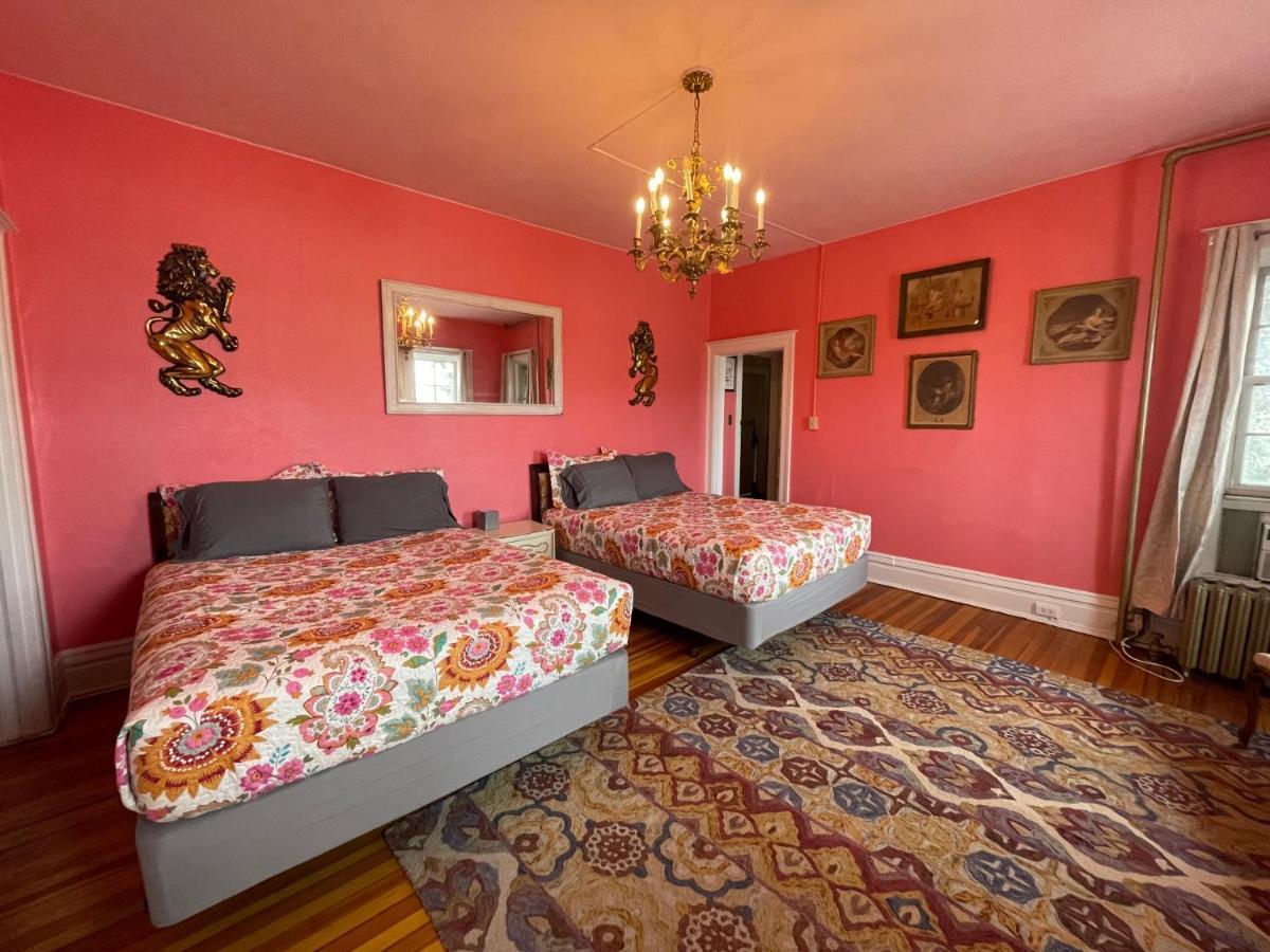 The Holiday Chalet Victorian Денвър Екстериор снимка