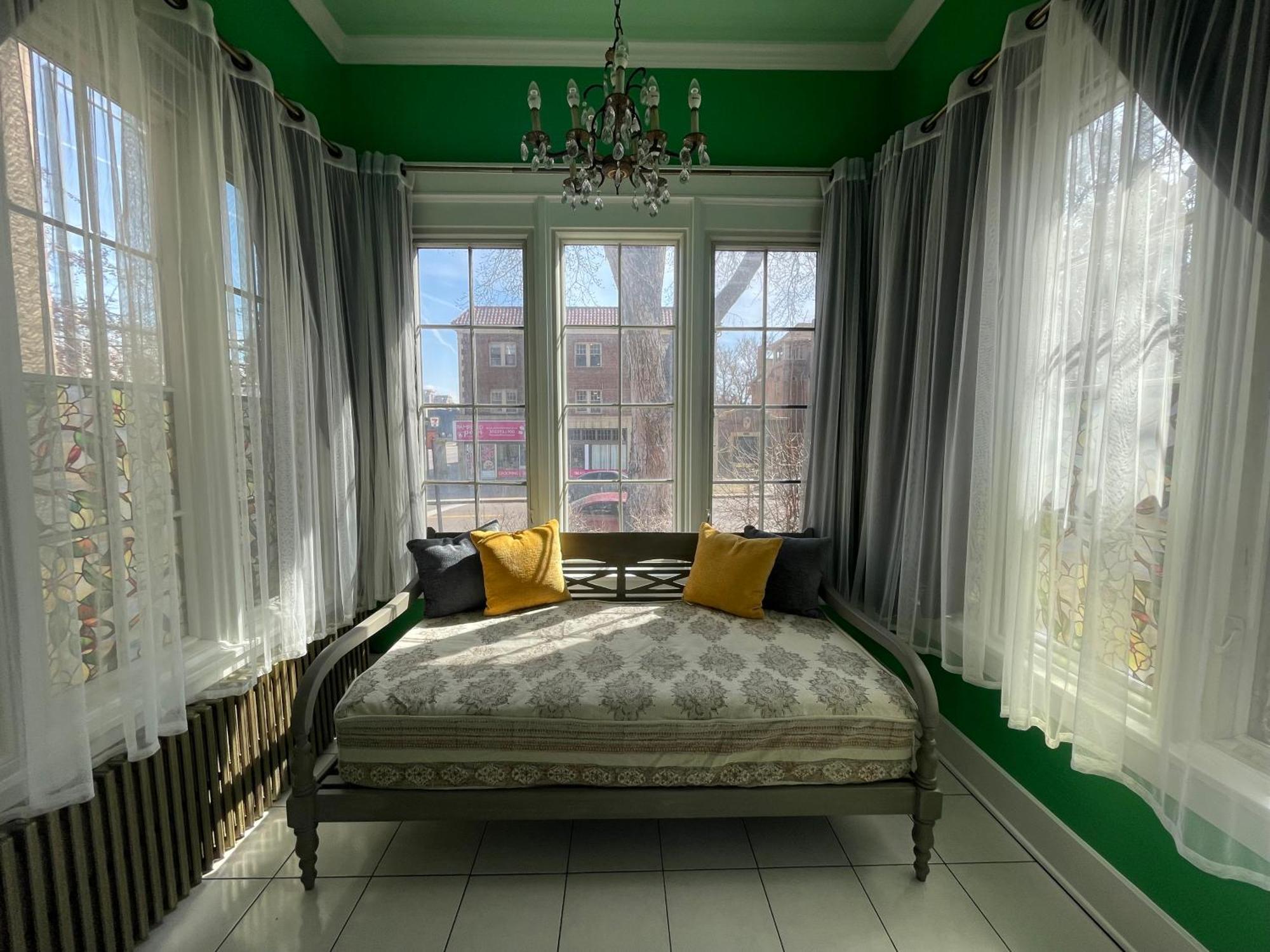 The Holiday Chalet Victorian Денвър Екстериор снимка